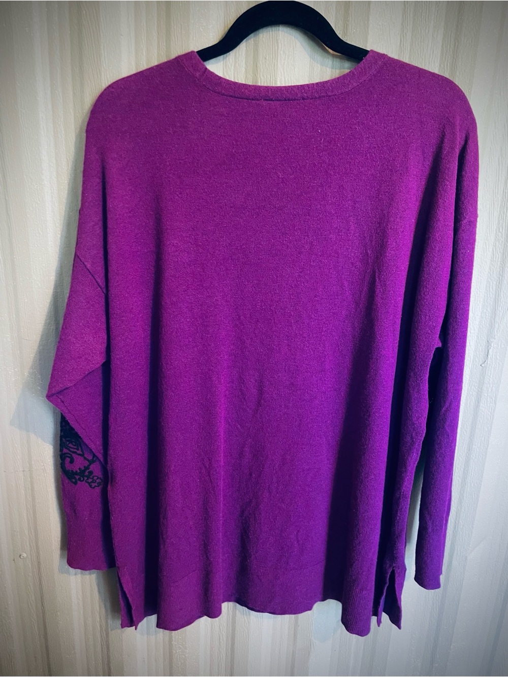 Chicos Purple V Neck Sweater Tunic Top Rayon Blend Cashmere Embroidery sz 3 XL - Picture 12 of 14